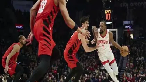 丘妈体操传奇归来，半百之年再展风采，年度赛事全力投入